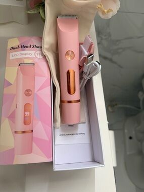 Pink Dual-Head Electric Facial Shaver - Rechargeable Women's Trimmer